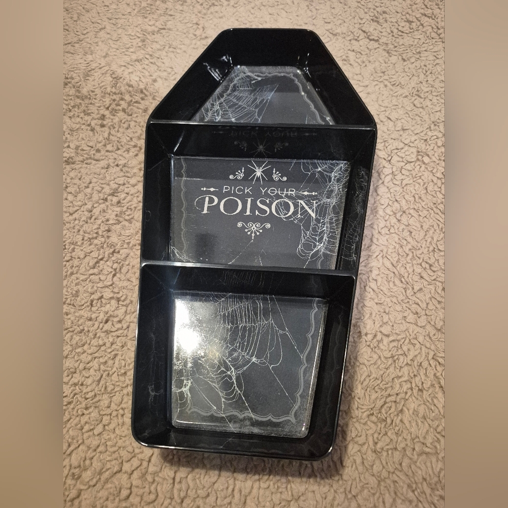 Black Coffin-Shaped Tray with Halloween Cookie Cutters NWT - Picture 6 of 10